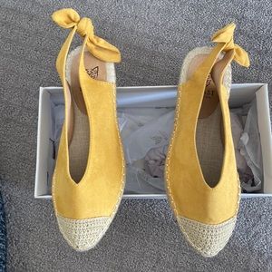 Suede and rattan slip on flats
